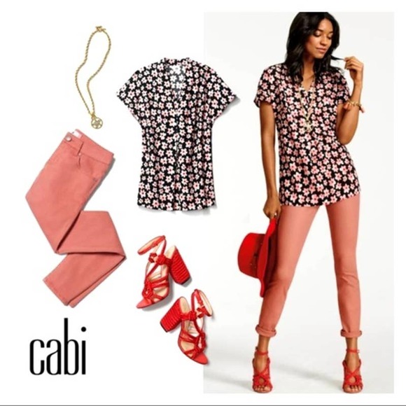 Cabi Medium Top Harmony Floral Blouse Short Sleeve V Neck Chiffon Flowy 515 - Picture 13 of 13